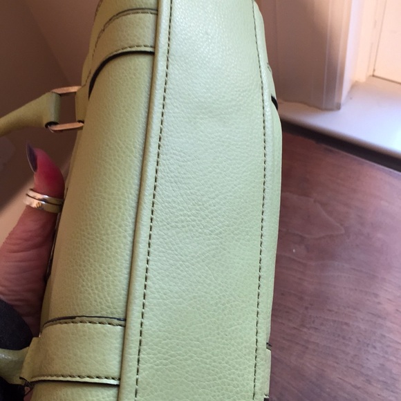 Mint green fun purse! - Picture 3 of 6